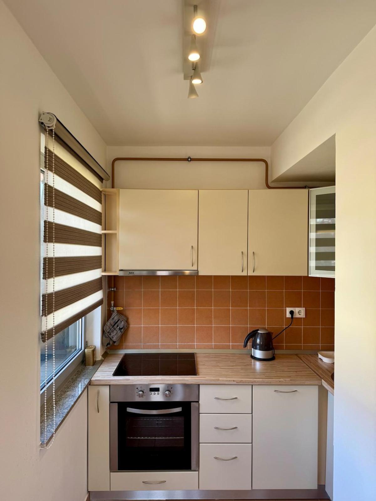 Modern & Complete 2bdr With Free Parking Apartment Sarajevo